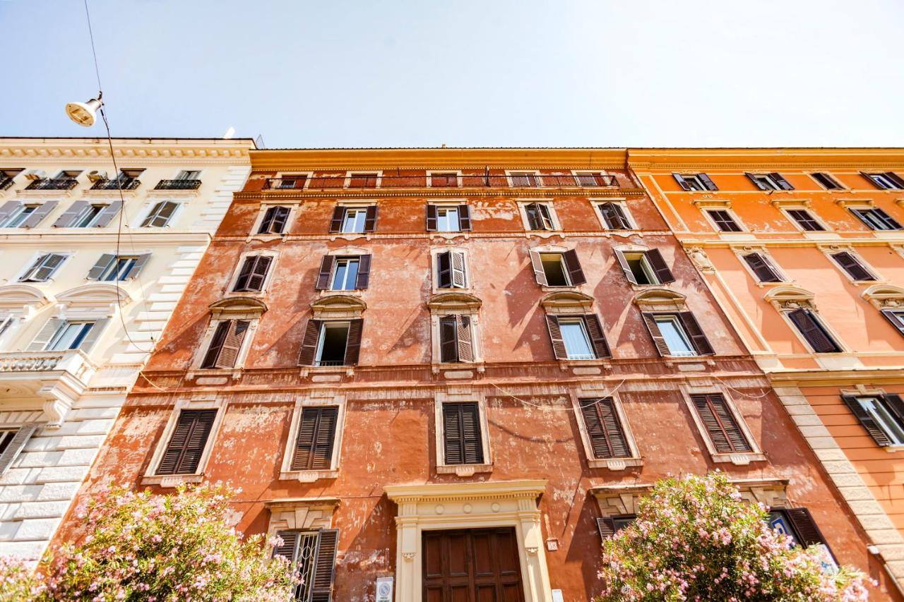 Stop Colosseo Řím Exteriér fotografie